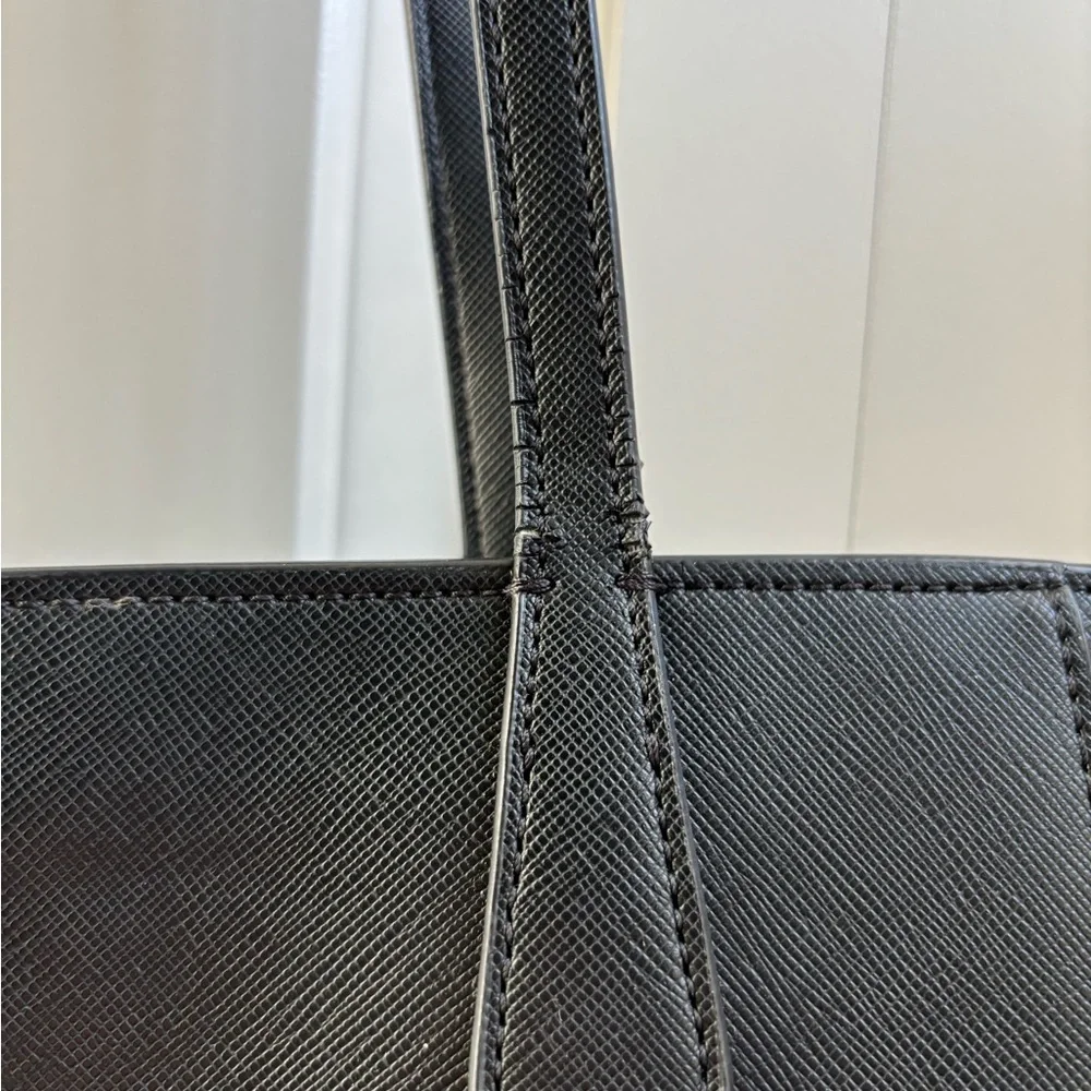 Kate Spade Black Tote with Sleek Design - Picture 4 of 12